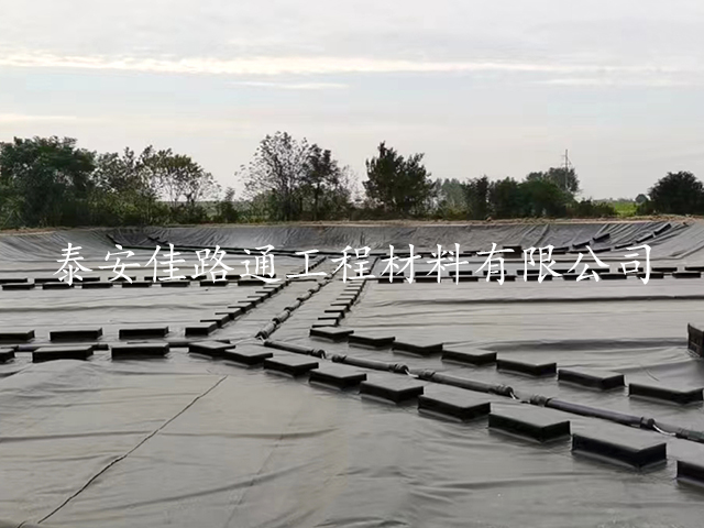 壩體鋪設hdpe土工膜專注其施工要素 壩體鋪設hdpe土工膜專注其施工要素